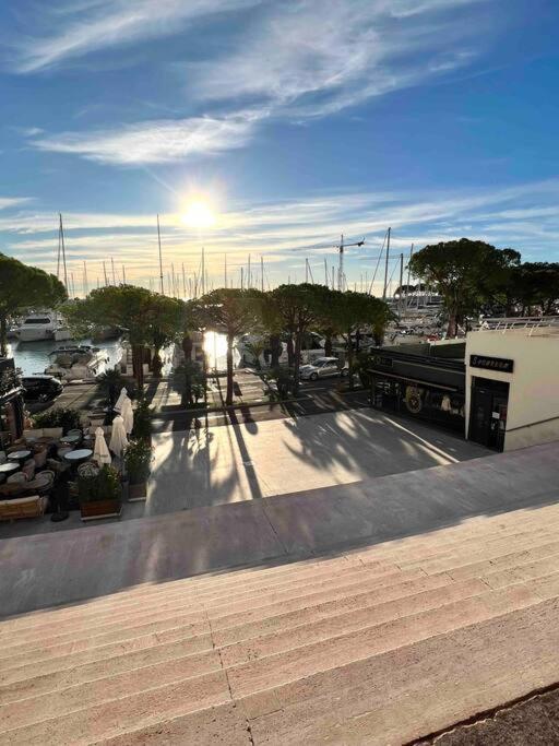 Apartment Port Marina - Parking Prive, Climatise Au Ducal